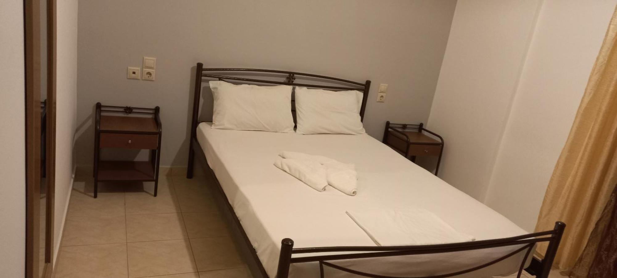 Central Rooms Makrýgialos 外观 照片