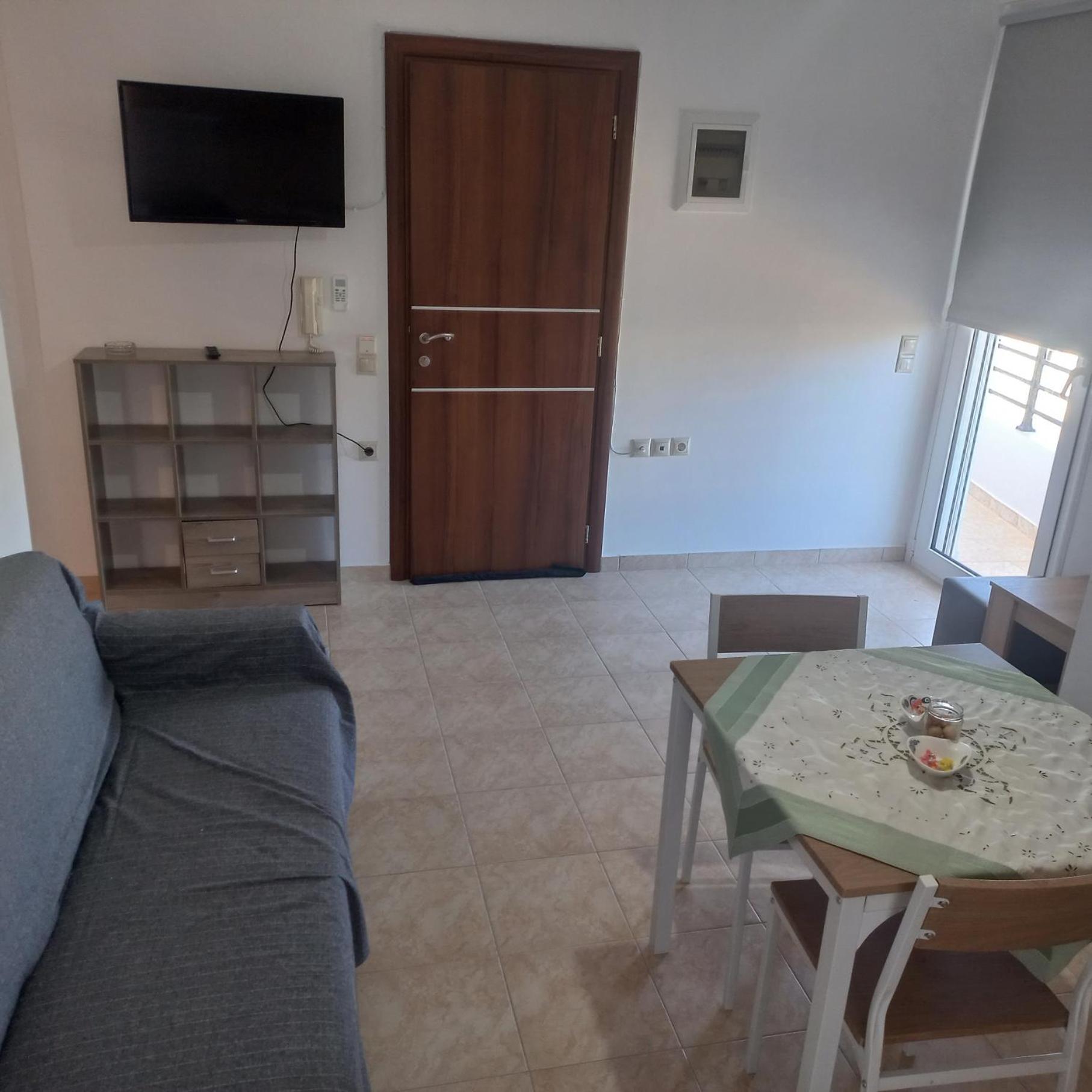 Central Rooms Makrýgialos 外观 照片